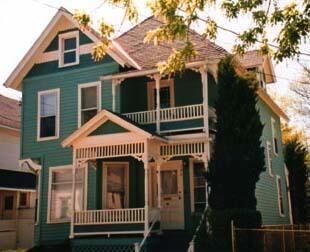 Quiet graduate rental with laundry and private porch. Apartment near Gimmie Coffee in Ithaca, NY