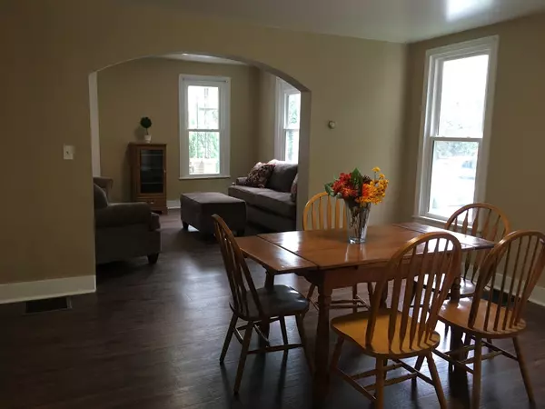 Five bedroom two floor apartment on a quiet street in Fall Creek area