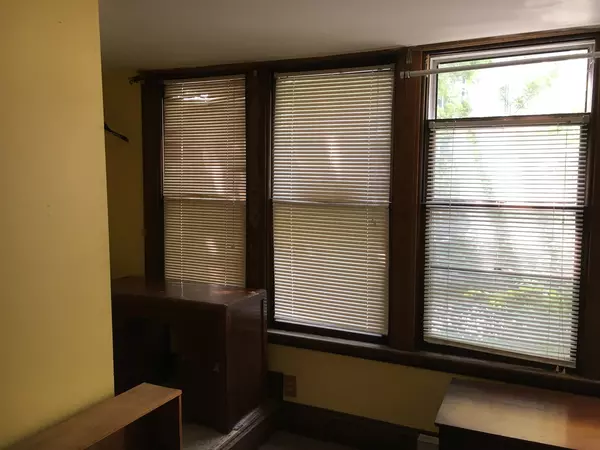 Room1 at 243  Linden Ave. garden apartment