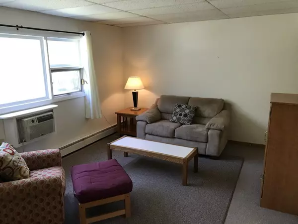 Furnished 2 Bedroom - 7 Minute Walk to Cornell
