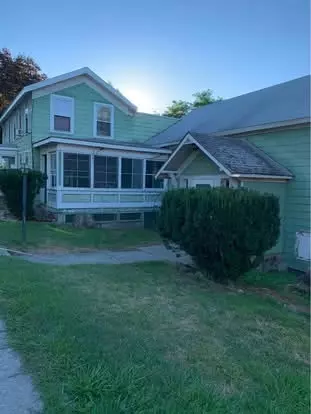 Large Newly Renovated Farm House. Located in quiet, safe neighborhood. Walking distance to school, shopping, bank, post office and parks. TCAT stop across street!