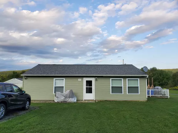 Country Living Outside Ithaca