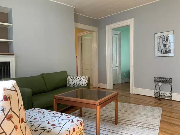 Downtown Duplex: Walk Everywhere!