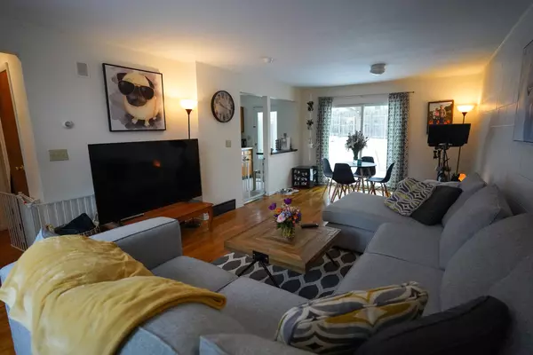 Large Townhouse for Next School Year 