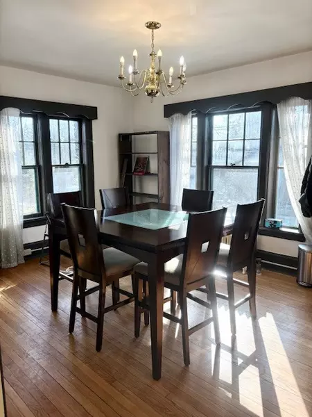 105 #1 Worth Street - Large 3 Bedroom that is just like a house