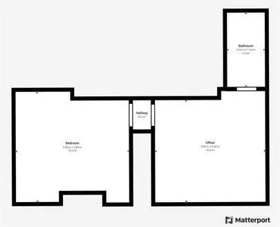 Charming Top-Floor Studio with Skylight | Walk to Cornell