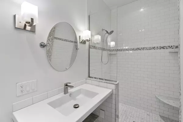 T1A Stunning Old World Charm with Modern Amenities