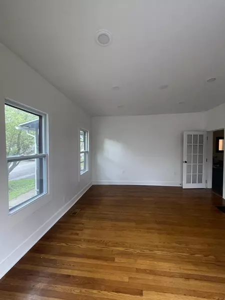Beautiful 2-Bedroom in the Heart of Fall Creek