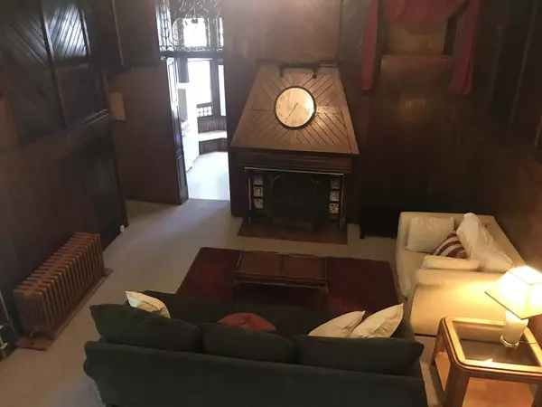 Not your typical apartment - 15 minute walk to Cornell