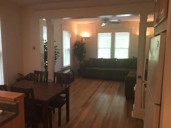 Huge 5 bed House that covers 3 floors