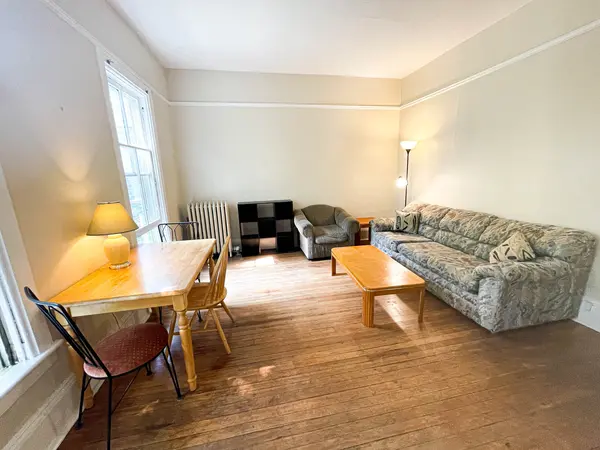 Sunny 1BR Apartment Close to Cornell. Furnished. January 1st move in. Flexible lease.